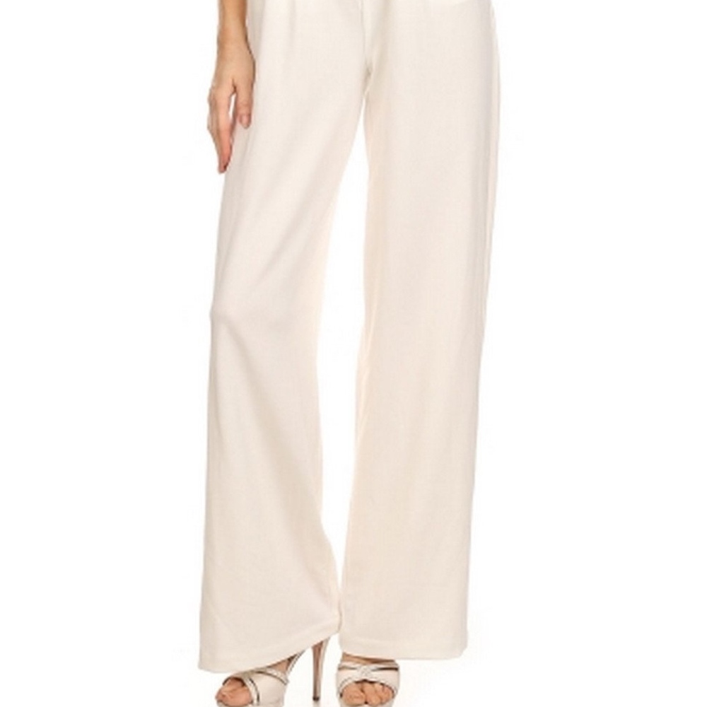 White jumpsuit with a belt and two side pockets - Picture 2 of 6